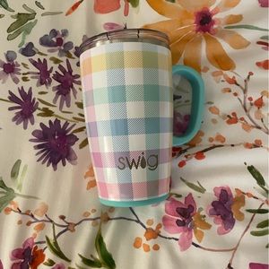 Swig Pretty in Plaid 18 oz Travel Mug